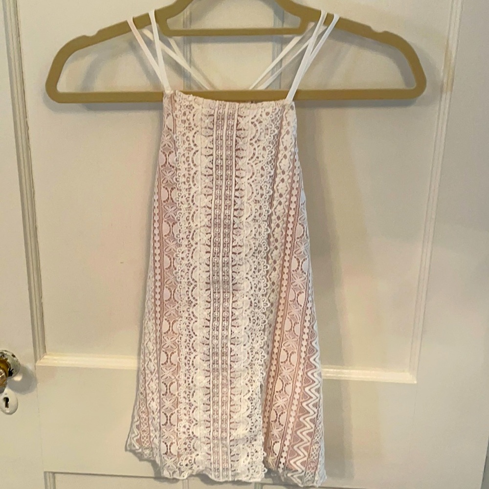 NWT WHITE LACE OVERLAY TANK TOP AQUABLOOMINGDALES